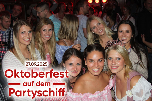 Unsere Gäste an Bord feiern in den schönsten Dirndln Oktoberfest-Gäste auf der Bootsparty Hamburg